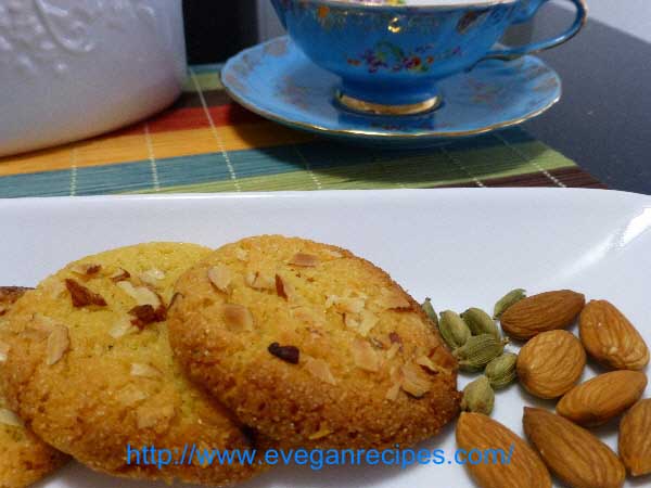 Easy Vegan Dessert – Almond And Cardamom Macaroons