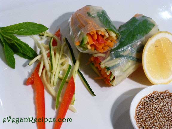 Rice paper rolls with sesame and soy dipping sauce