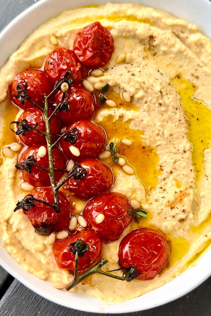 Roasted Tomato Hummus: A Flavourful Twist on the Classic Dip