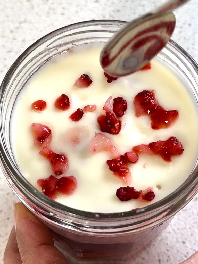 Overnight Strawberry Chia Pudding